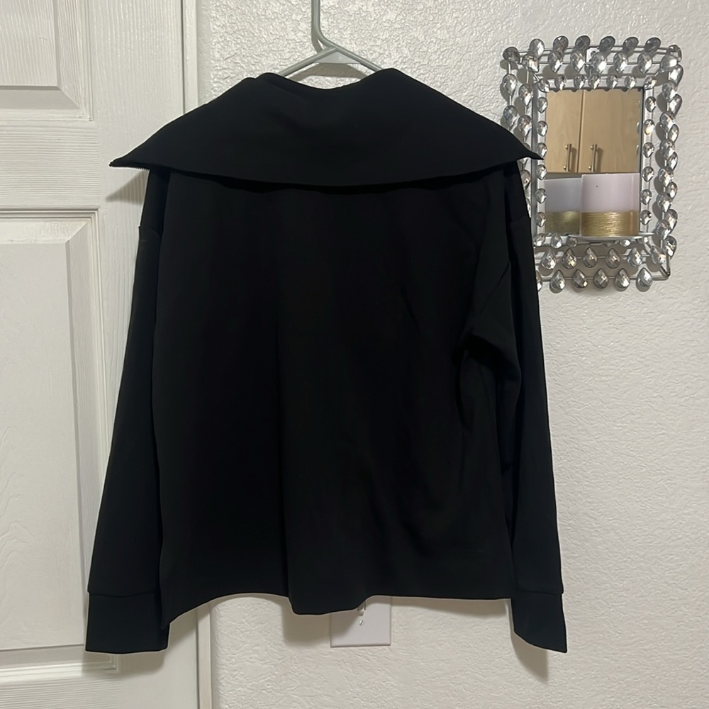 Free Assembly Top /Sweater - Picture 5 of 7